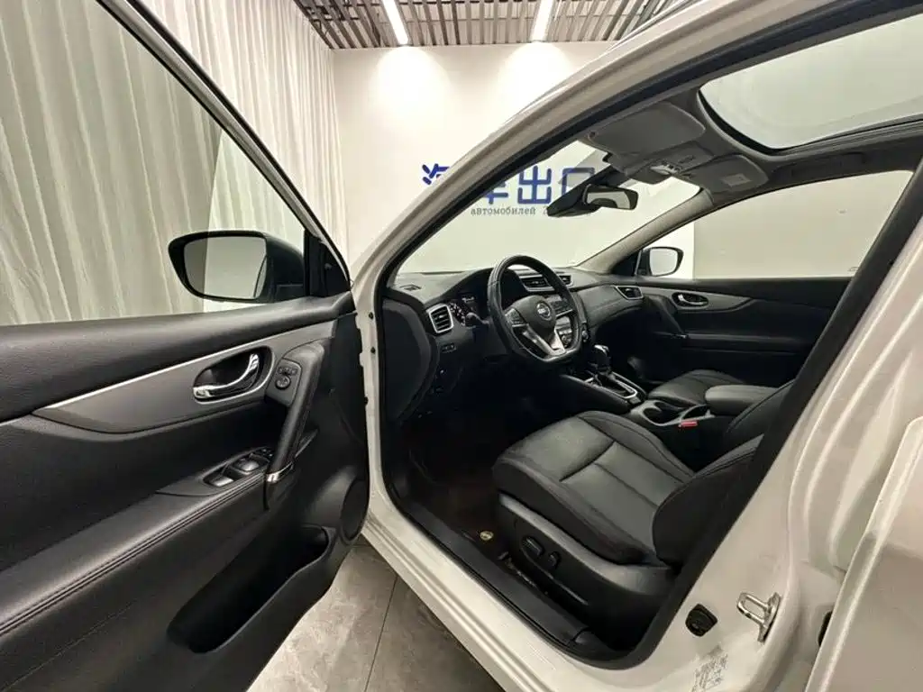 Nissan Qashqai — фото 7