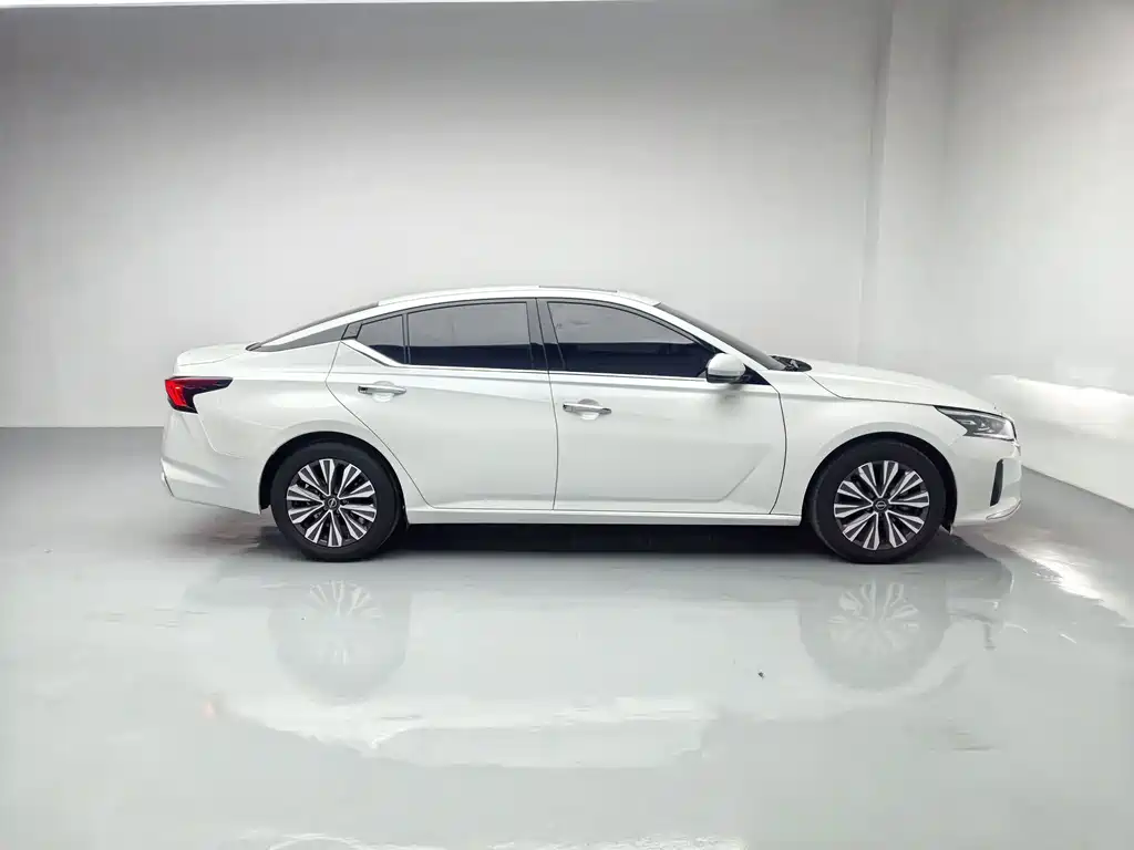 Nissan Teana — фото 7
