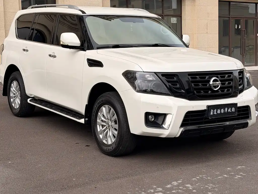 Nissan Patrol — фото 2