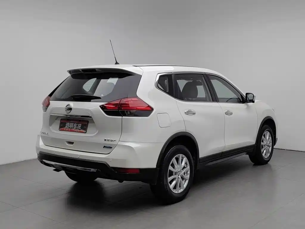 Nissan X-Trail — фото 2