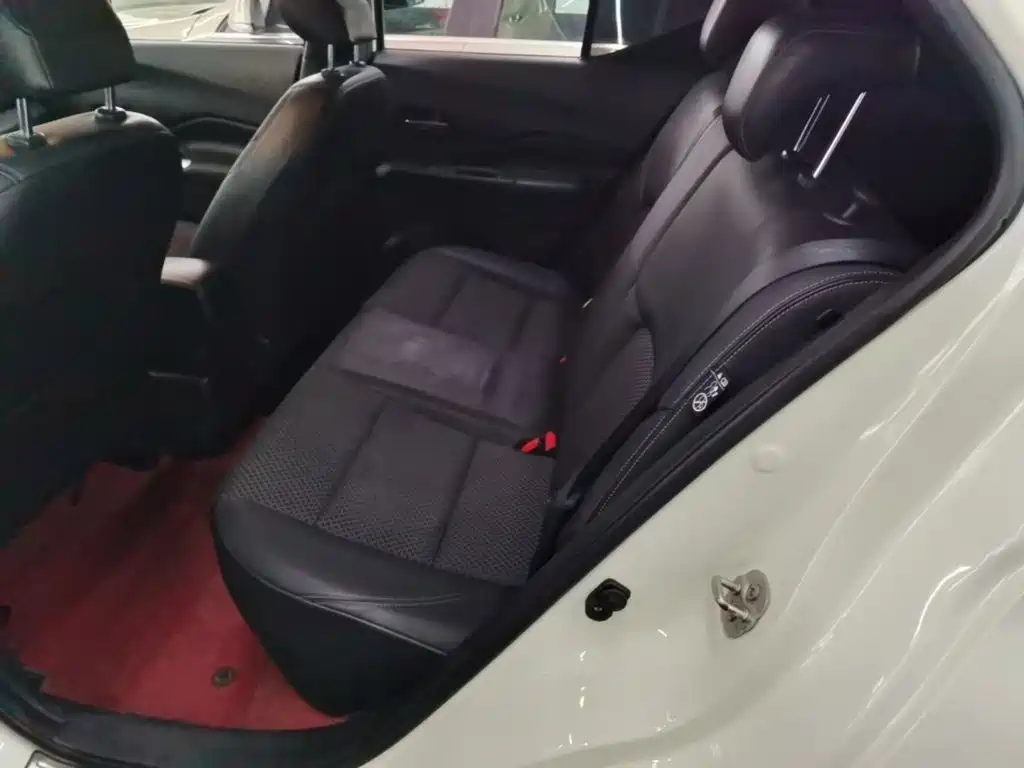 Nissan Kicks — фото 17