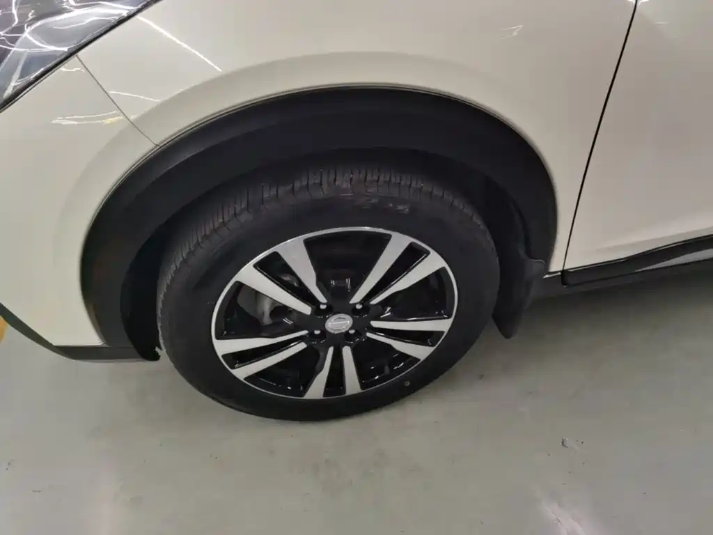 Nissan Kicks — фото 23
