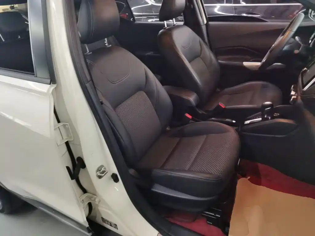 Nissan Kicks — фото 25