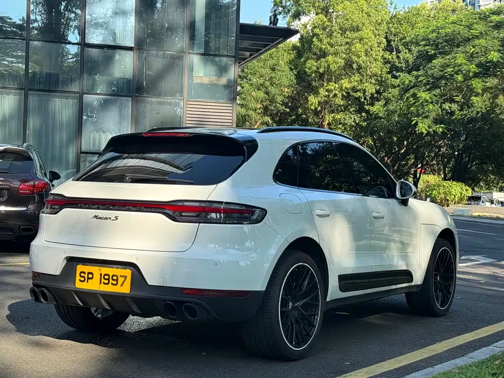 Porsche Macan — фото 5
