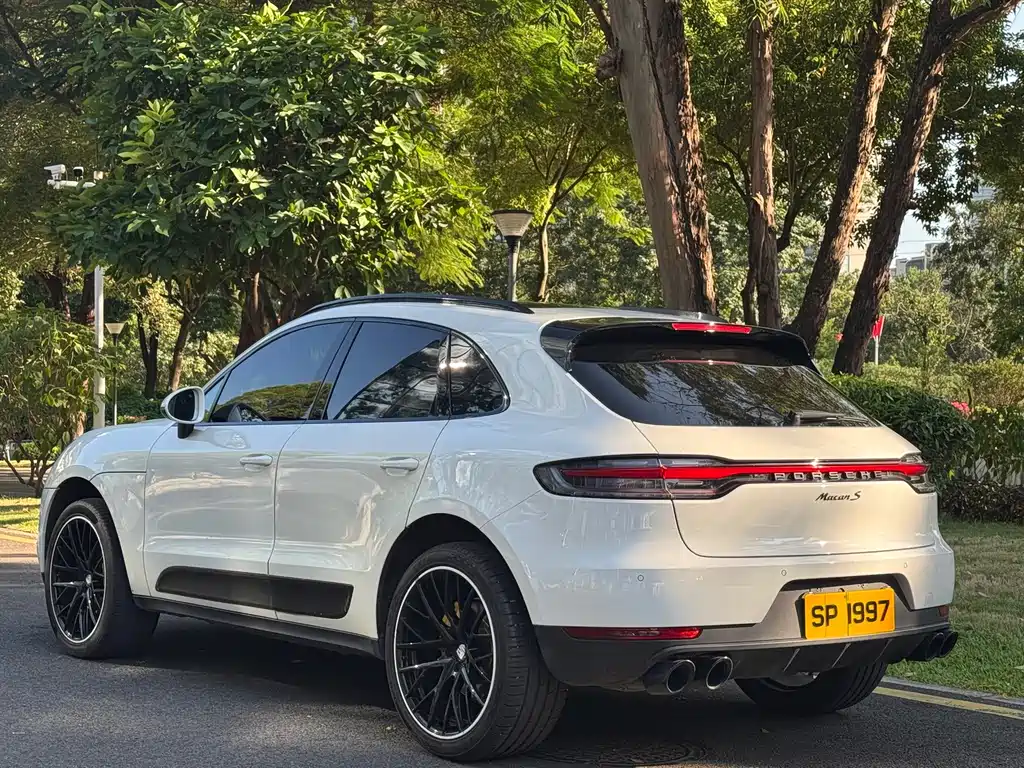 Porsche Macan — фото 7