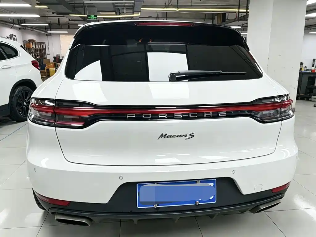 Porsche Macan — фото 16