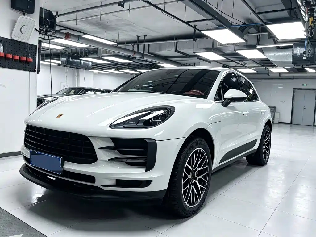 Porsche Macan — фото 1