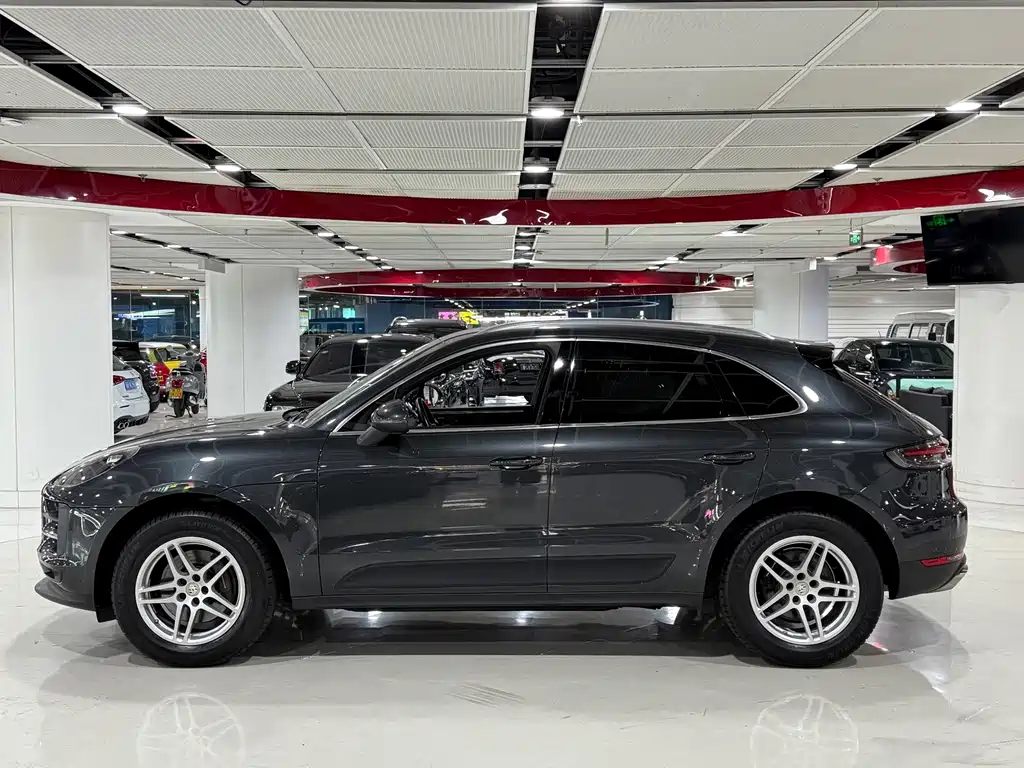 Porsche Macan — фото 6