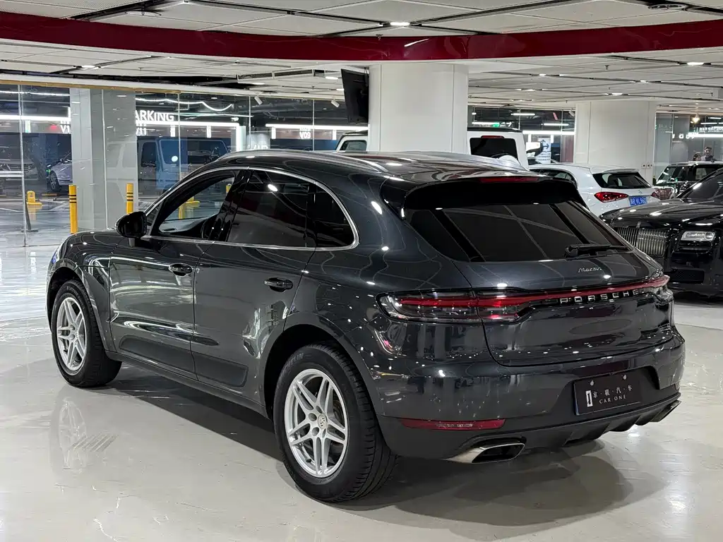 Porsche Macan — фото 7