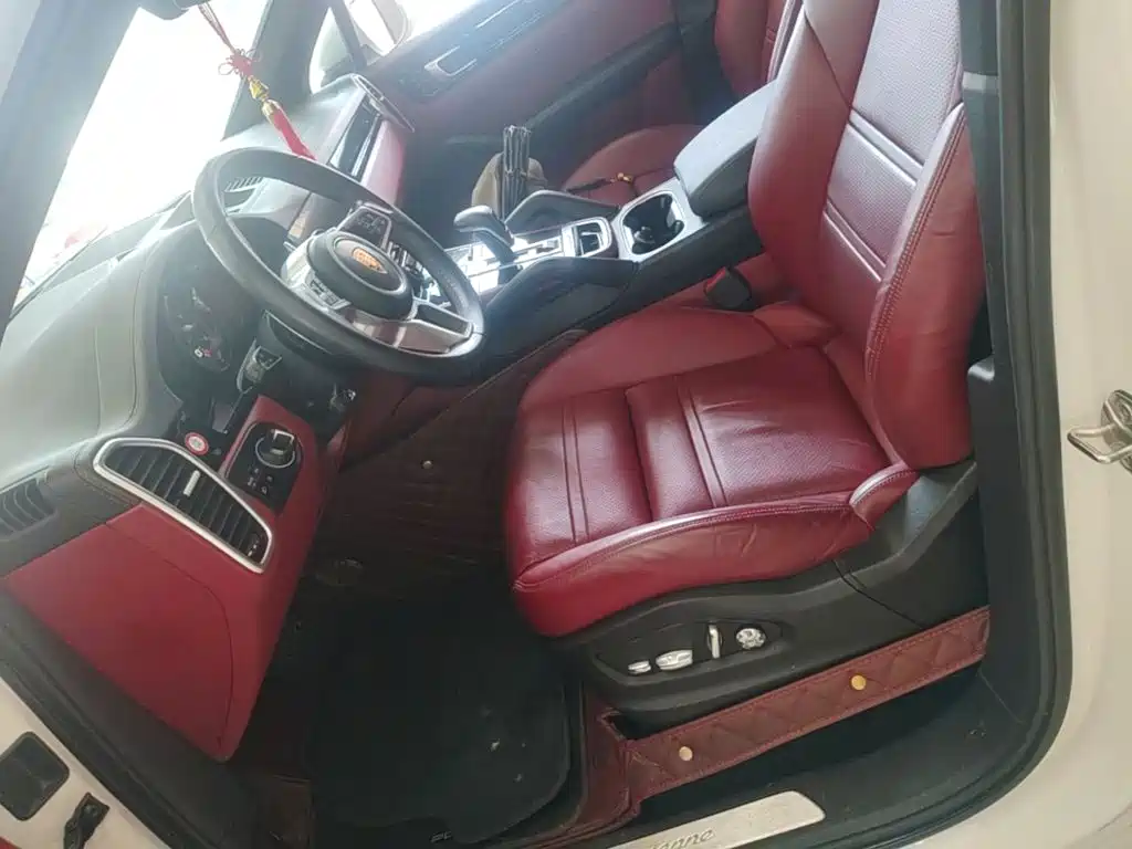 Porsche Cayenne Hybrid — фото 15