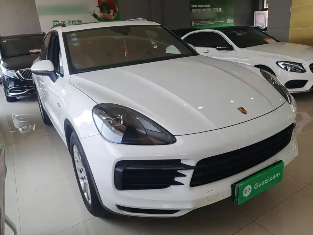 Porsche Cayenne Hybrid — фото 4