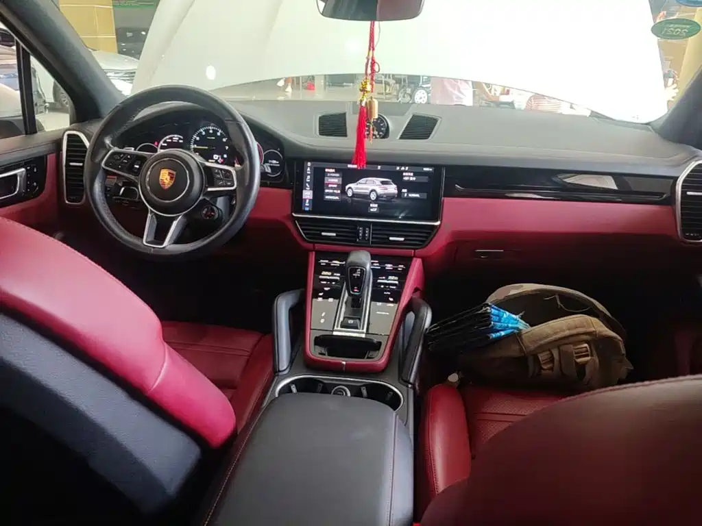 Porsche Cayenne Hybrid — фото 10