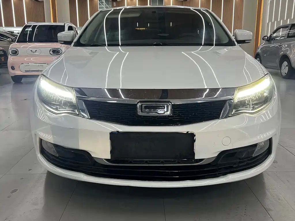 Qoros Qoros 3 — фото 2