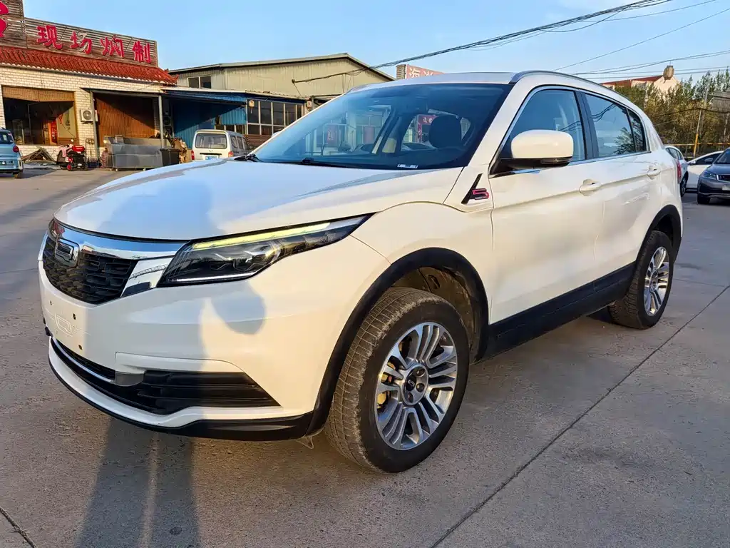 Qoros Qoros 5