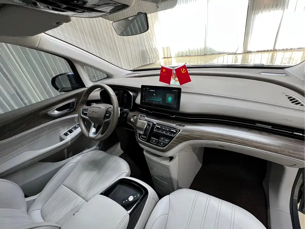 Roewe iMAX8 — фото 20