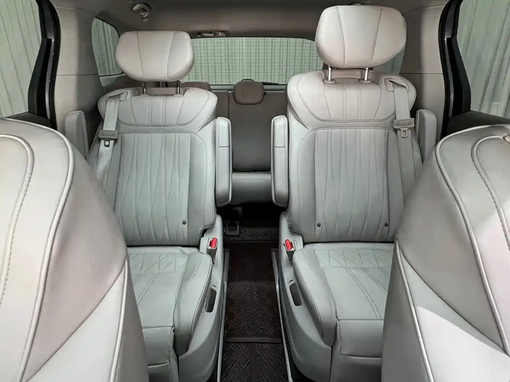 Roewe iMAX8 — фото 9