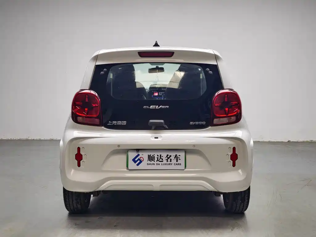 Roewe Clever — фото 3