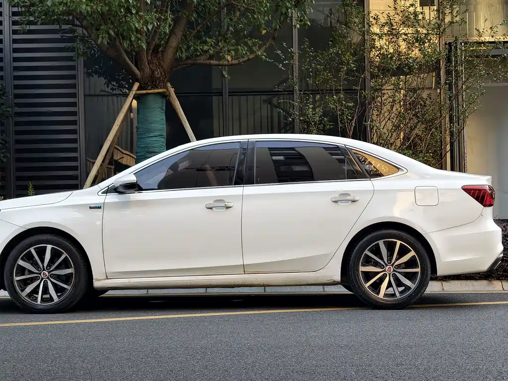 Roewe i6 Classic — фото 2