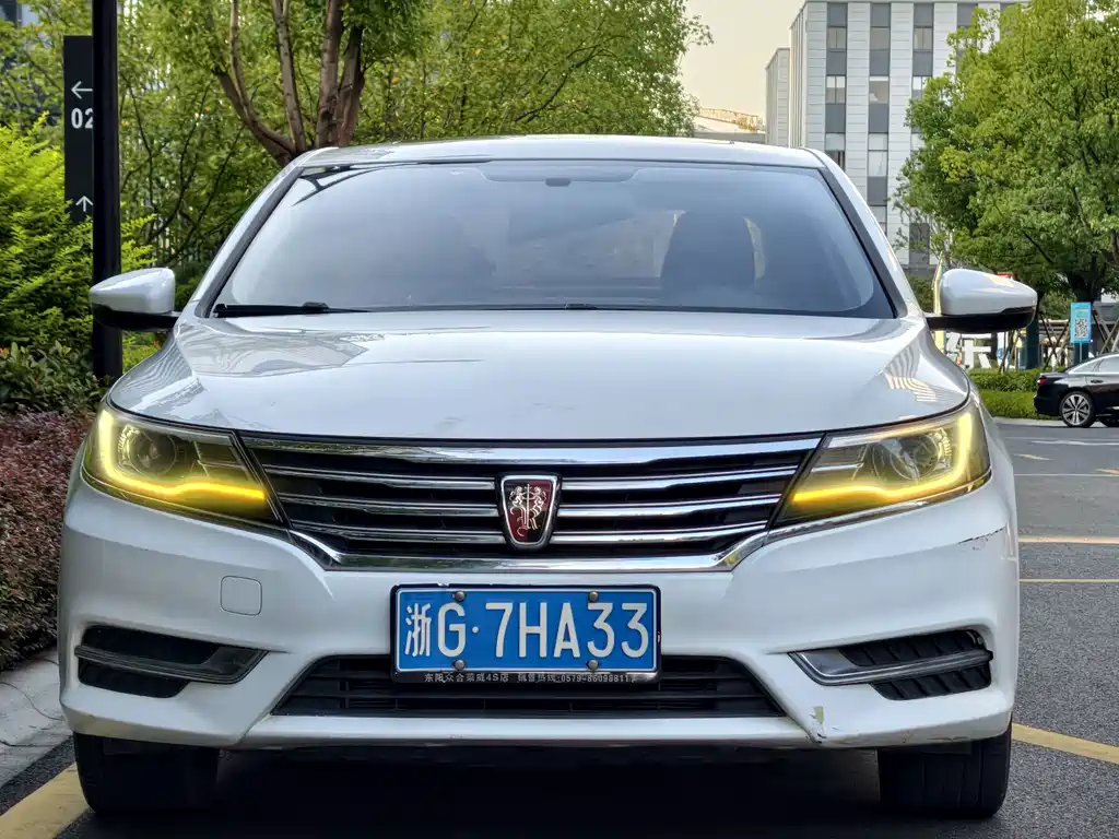 Roewe i6 Classic — фото 13