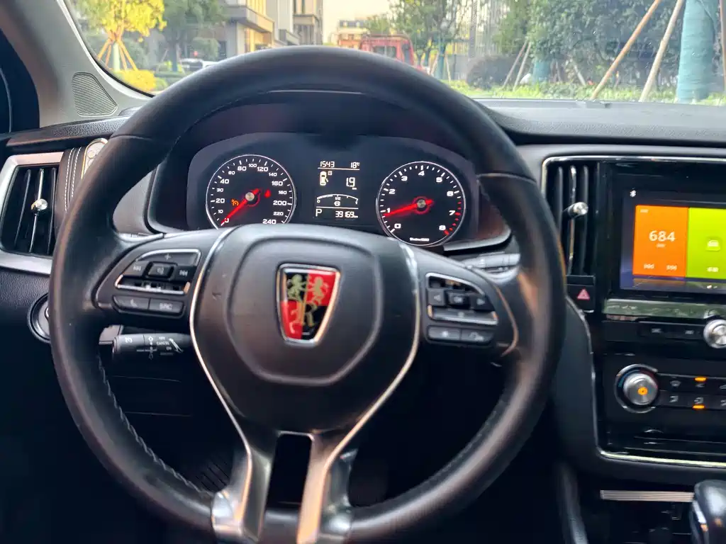 Roewe i6 Classic — фото 19
