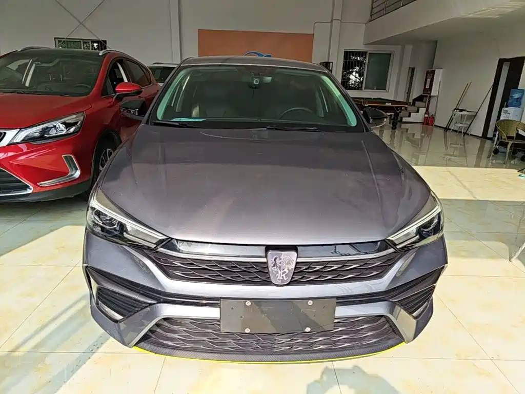 Roewe i5 — фото 3