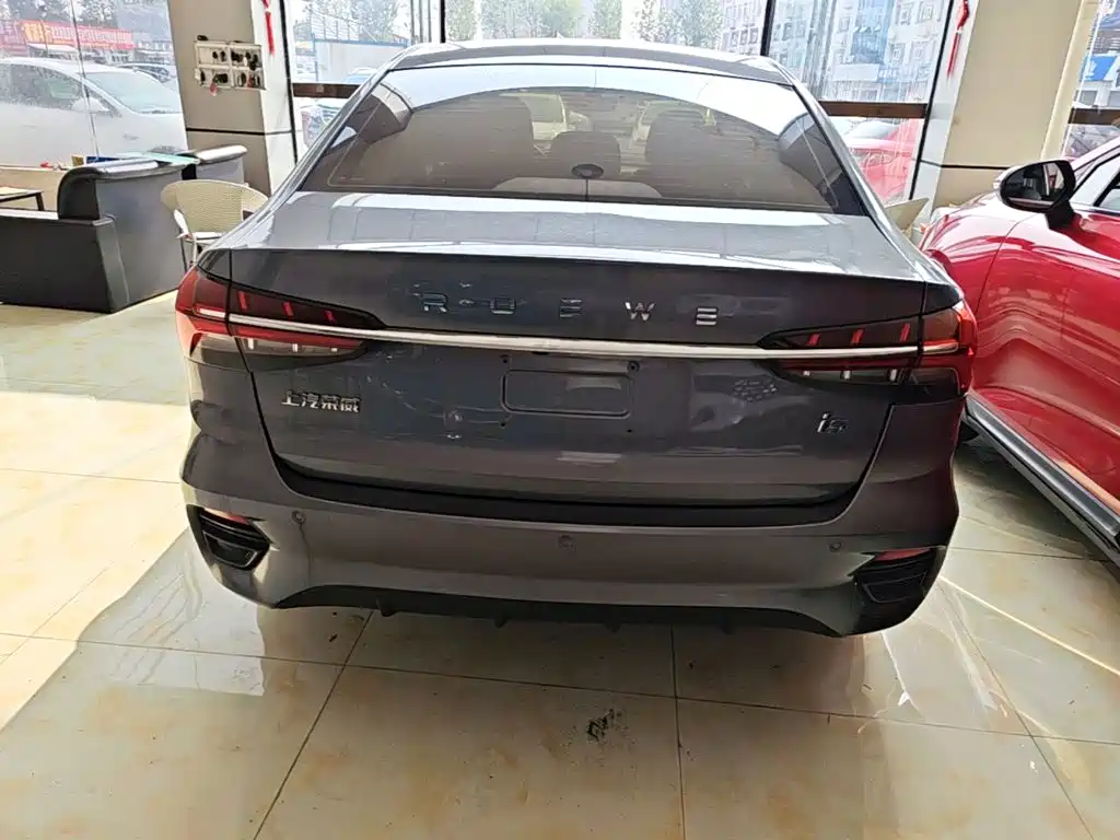 Roewe i5 — фото 6