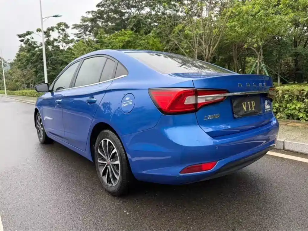 Roewe i5 — фото 9