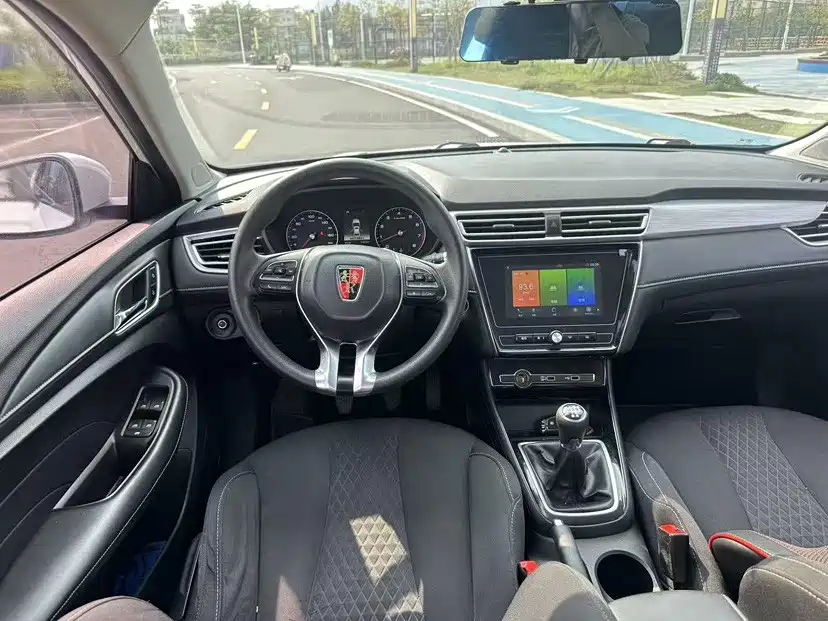 Roewe i5 — фото 17