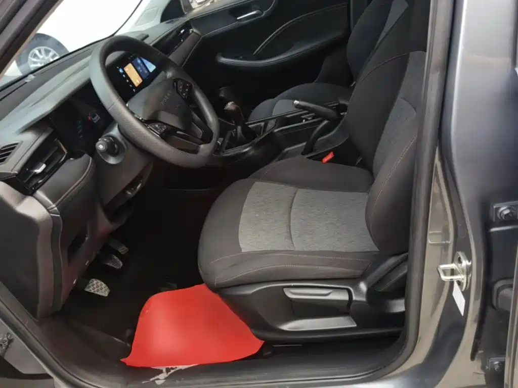 Roewe i5 — фото 15