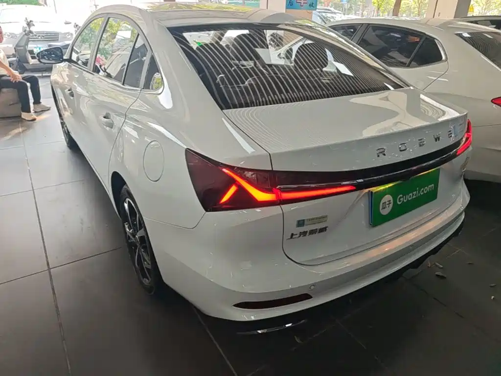 Roewe i5 — фото 5