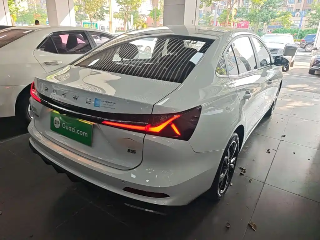 Roewe i5 — фото 7