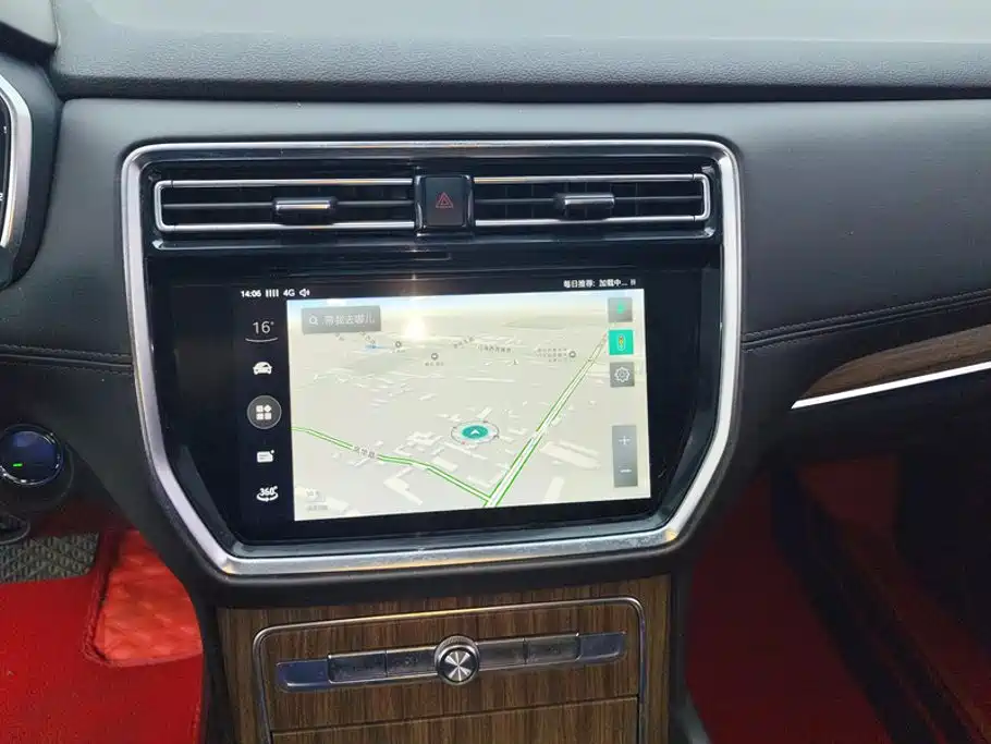 Roewe RX8 — фото 13