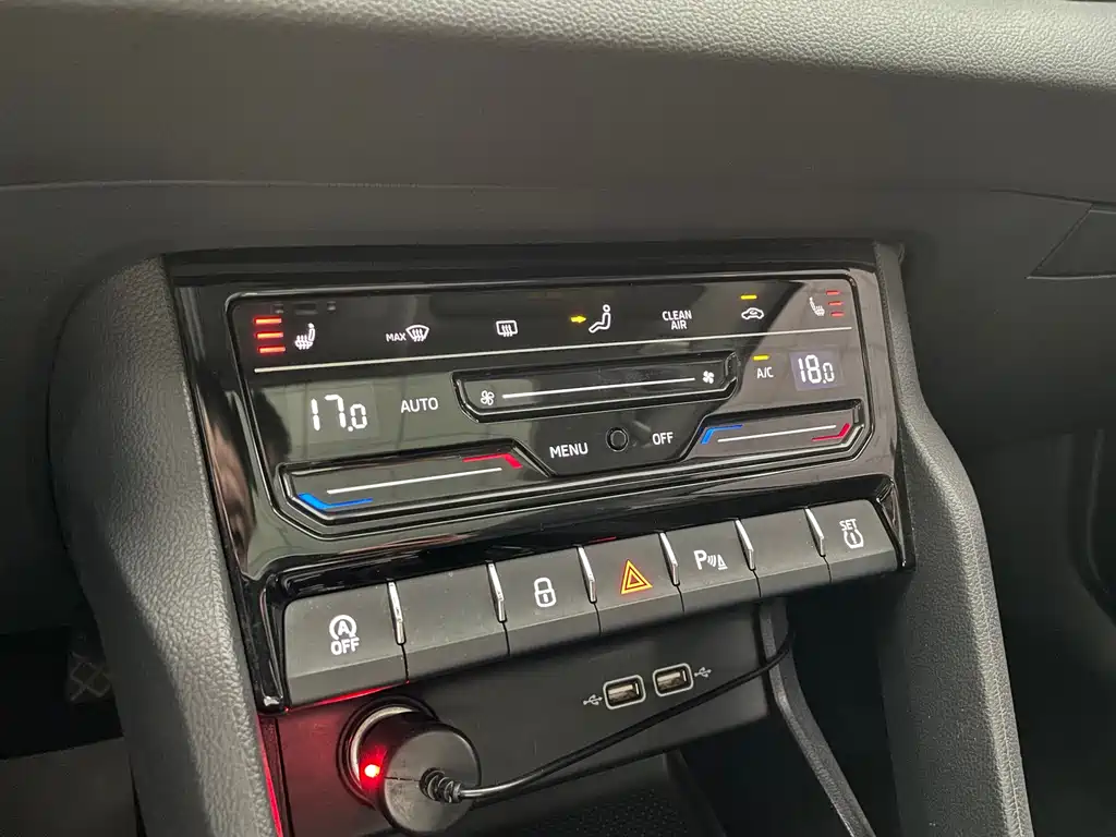 Skoda Karoq — фото 13