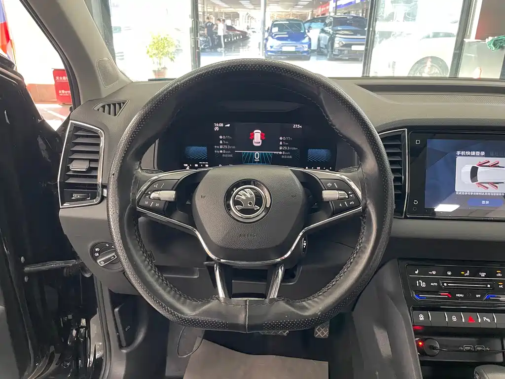 Skoda Karoq — фото 9
