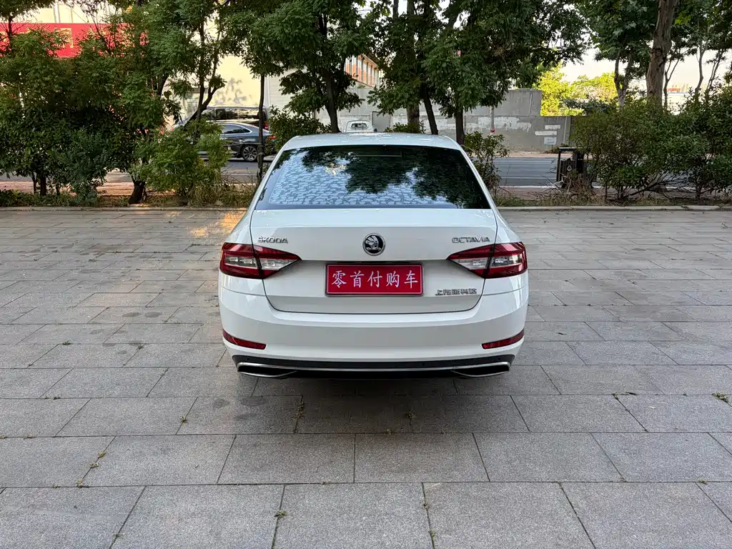 Skoda Octavia — фото 4
