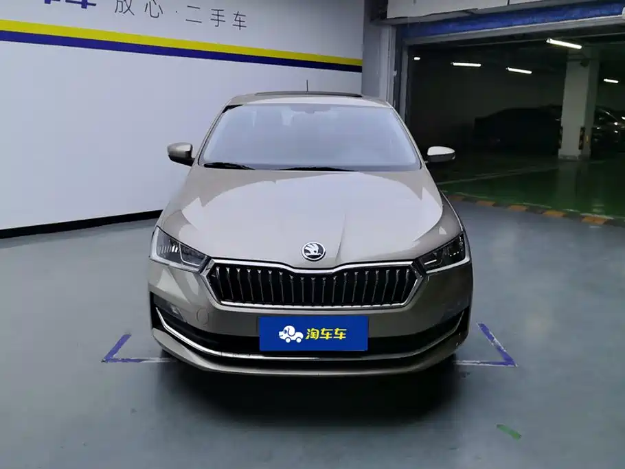 Skoda Rapid — фото 2
