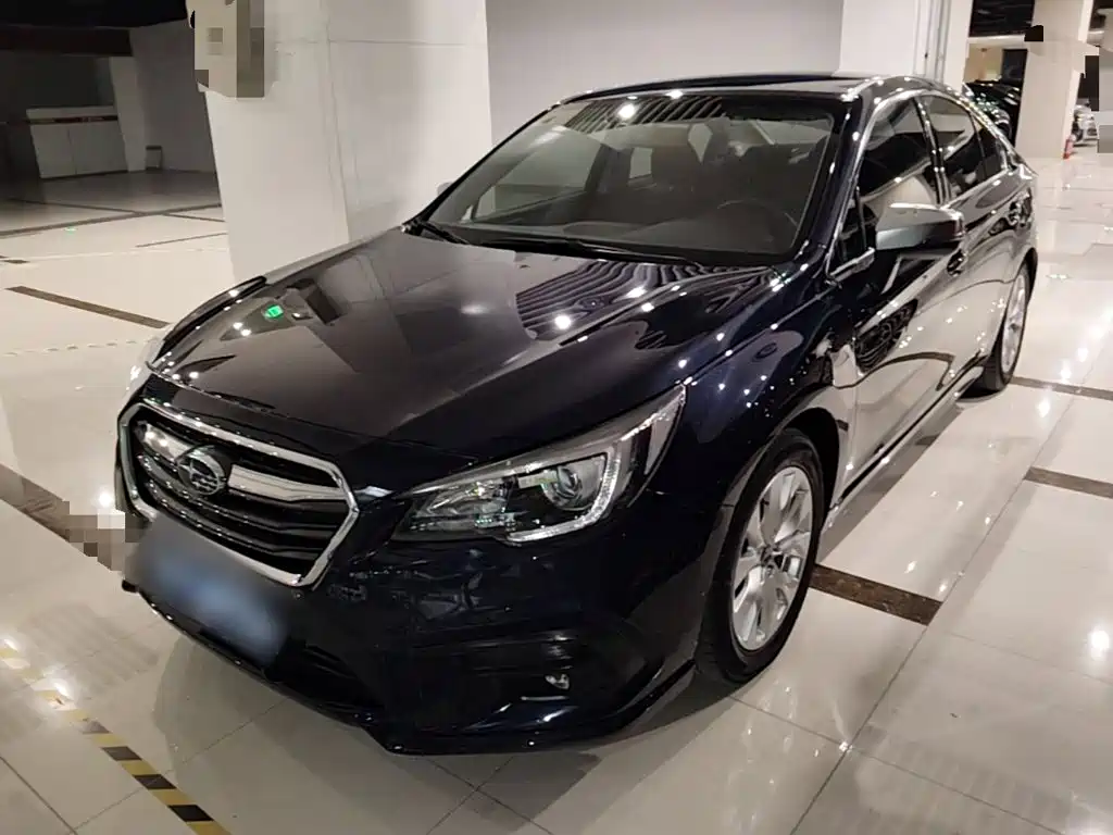 Subaru Legacy — фото 2