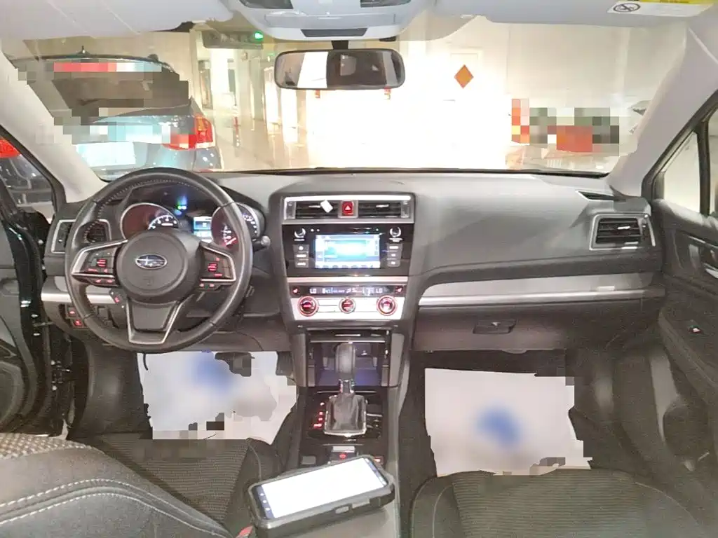 Subaru Legacy — фото 10