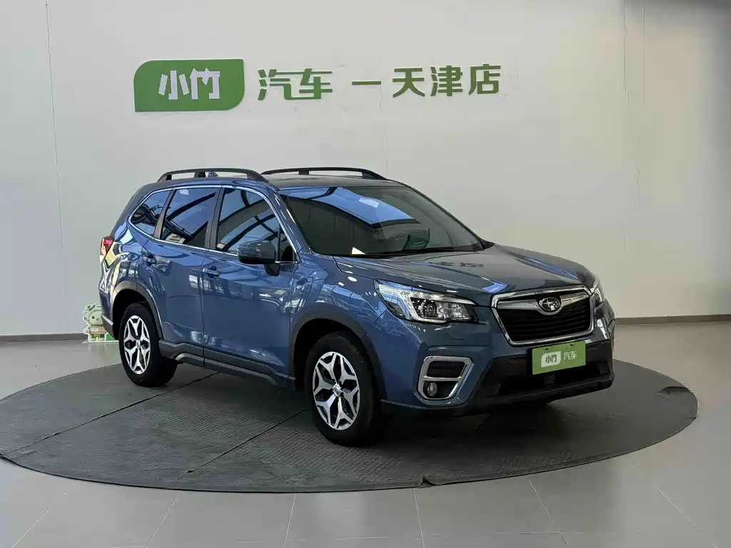 Subaru Forester — фото 4