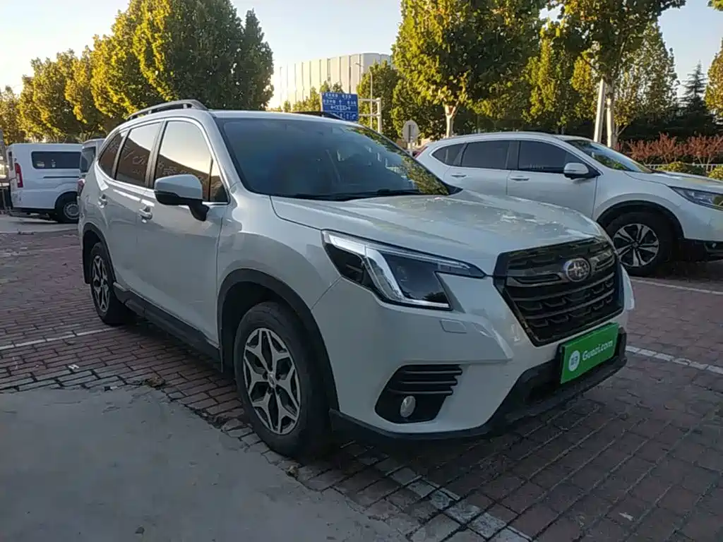 Subaru Forester — фото 4
