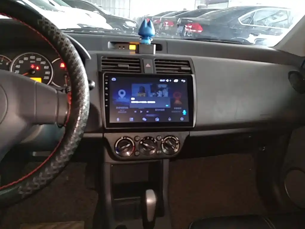 Suzuki Swift — фото 13