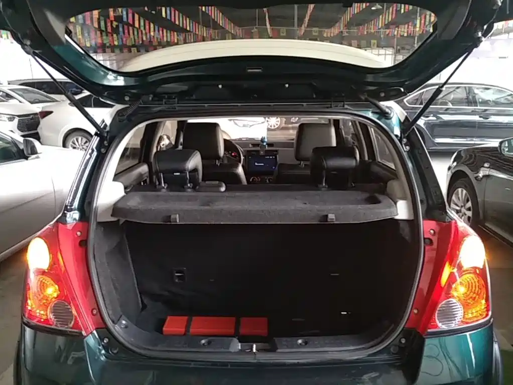 Suzuki Swift — фото 19