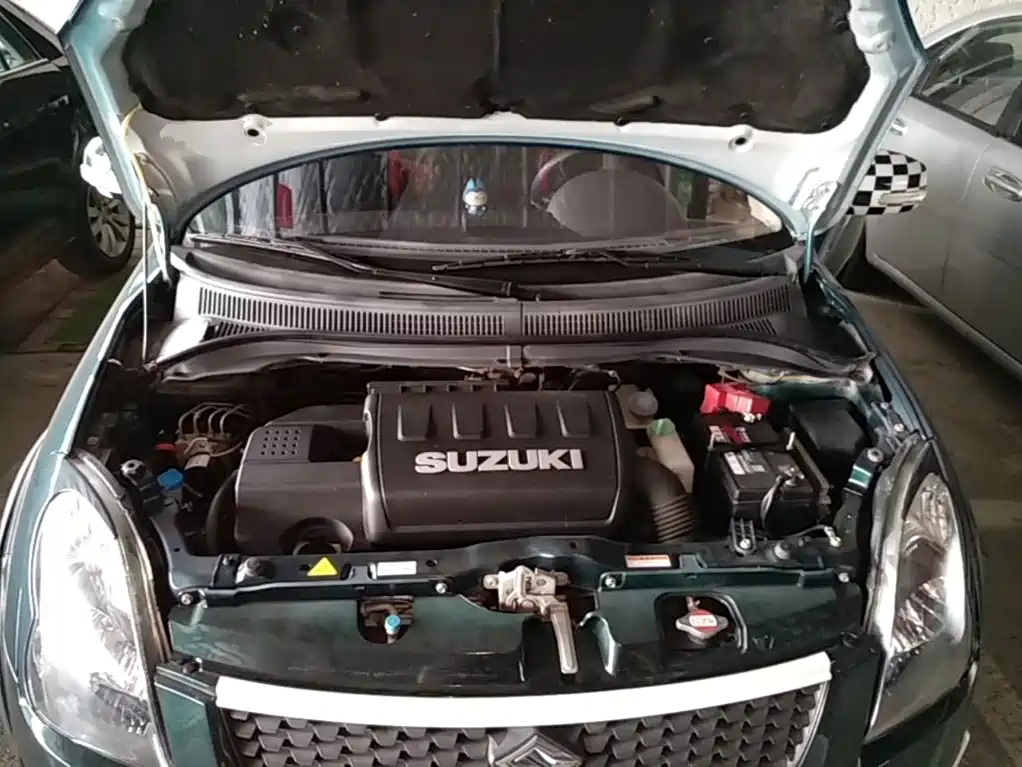 Suzuki Swift — фото 20