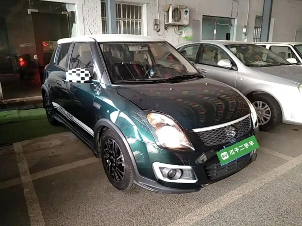 Suzuki Swift — фото 4