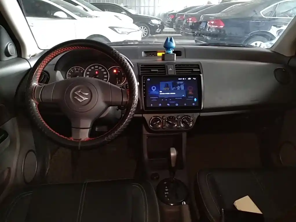 Suzuki Swift — фото 10