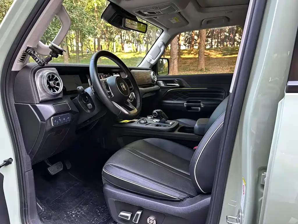 Tank Tank 300 — фото 7