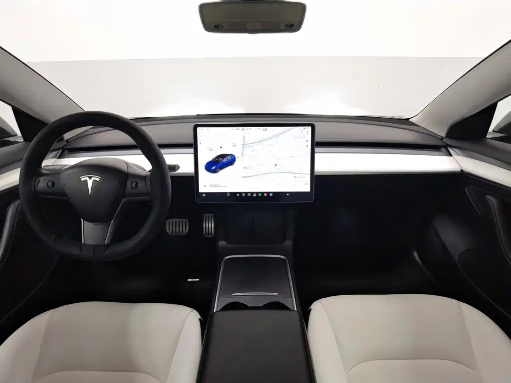 Tesla Model 3 — фото 5
