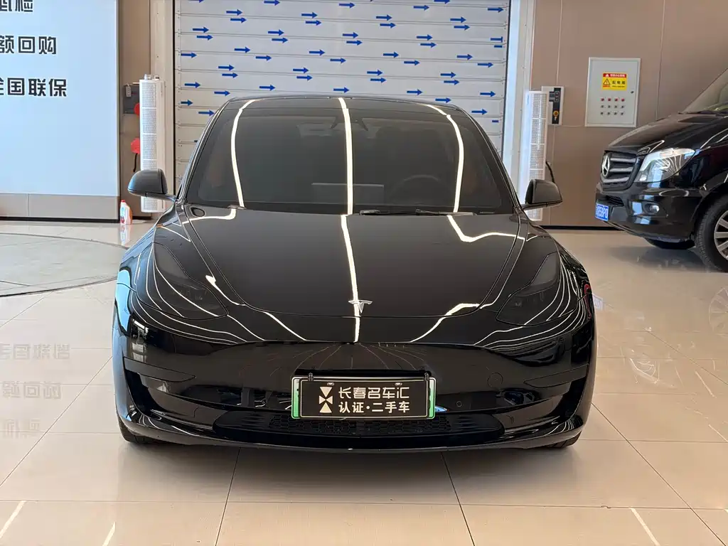 Tesla Model 3 — фото 2