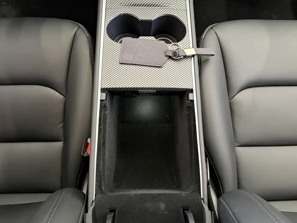 Tesla Model 3 — фото 15