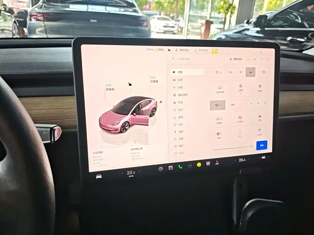 Tesla Model 3 — фото 13